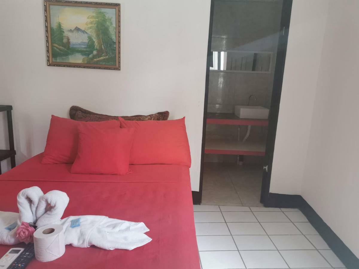 فندق Cabinas Cafe Del Mar مانويل أنطونيو المظهر الخارجي الصورة