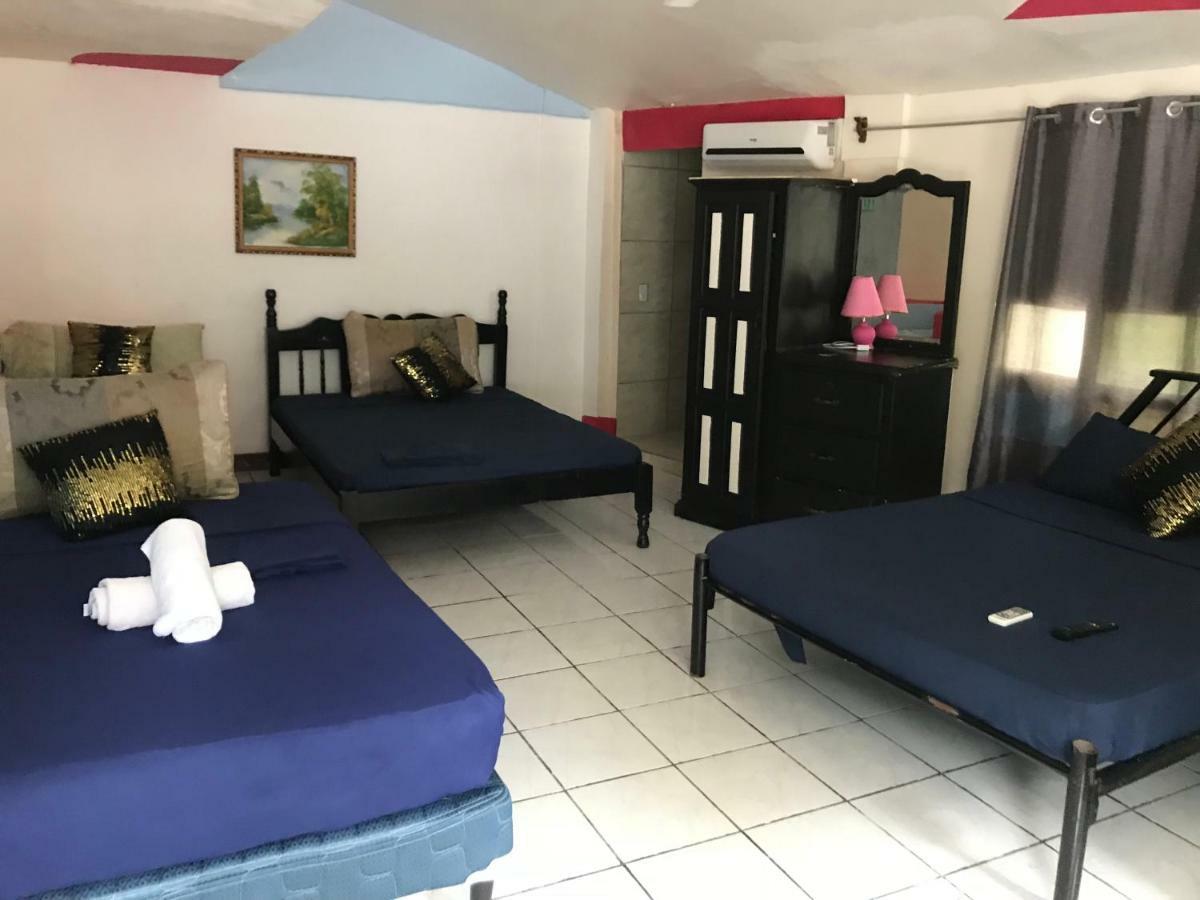 فندق Cabinas Cafe Del Mar مانويل أنطونيو المظهر الخارجي الصورة