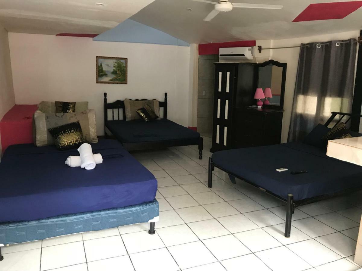 فندق Cabinas Cafe Del Mar مانويل أنطونيو المظهر الخارجي الصورة